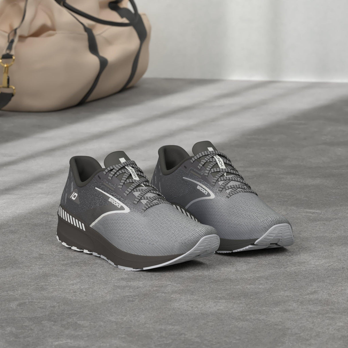 Black/Blackened Pearl/White