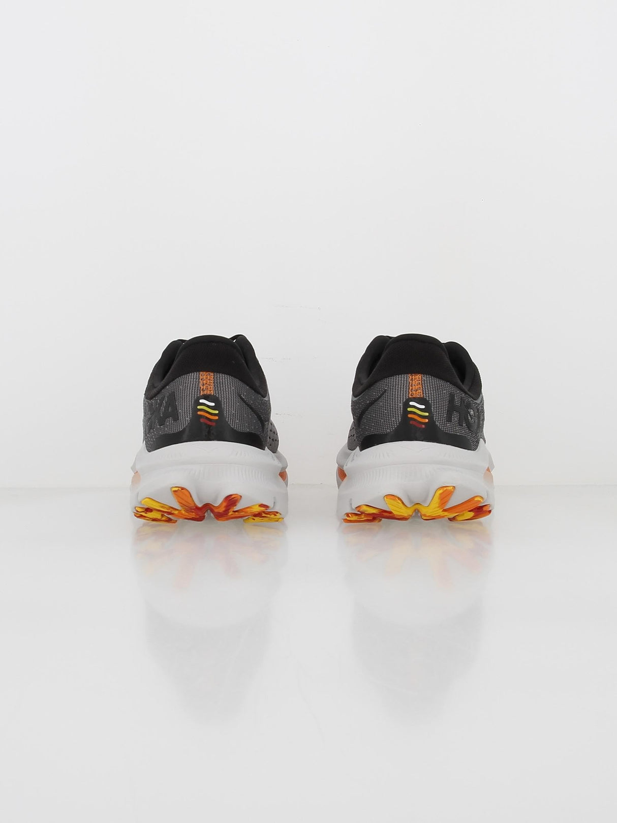Black / Lunar Rock