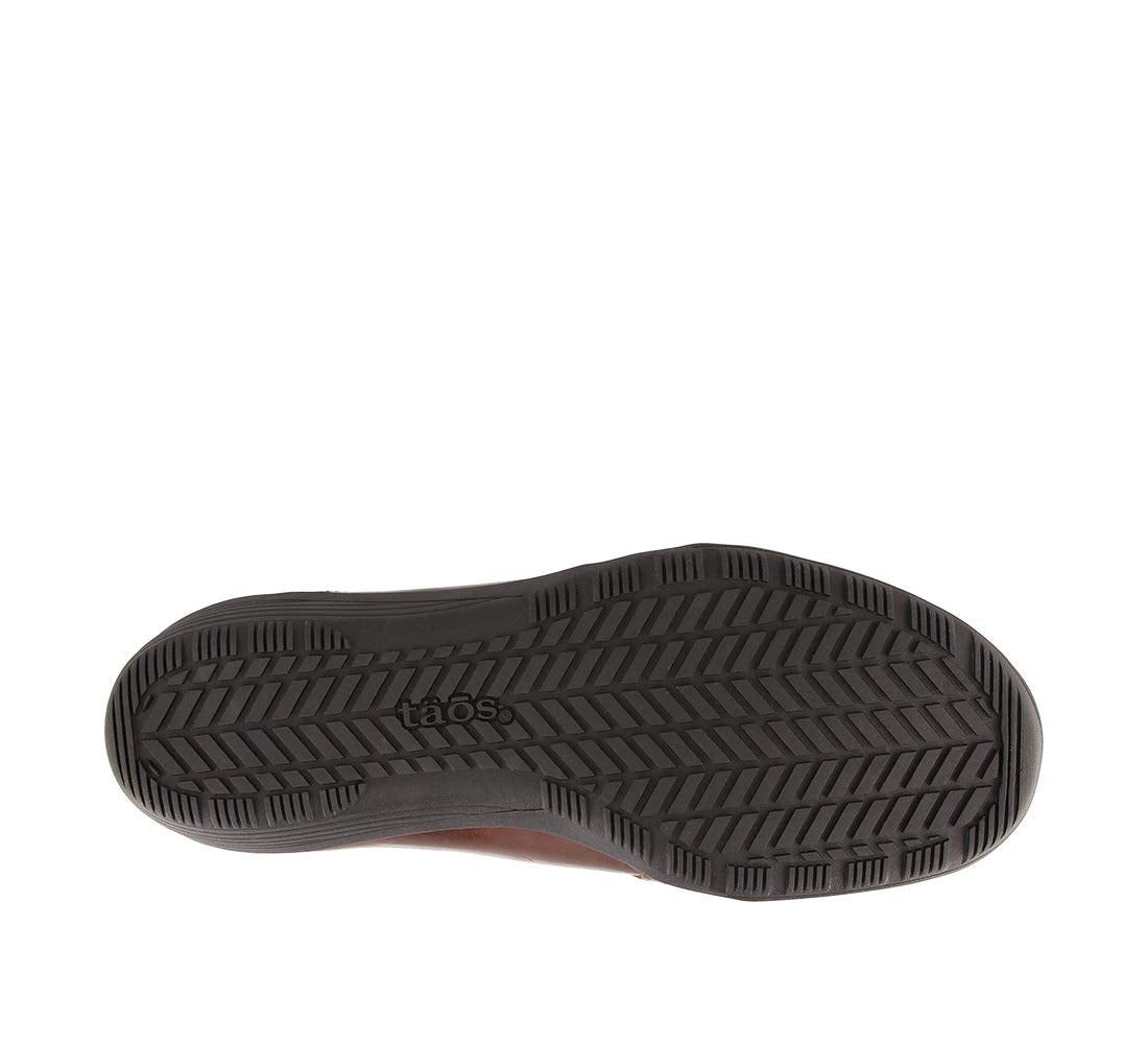 Brunette Flat