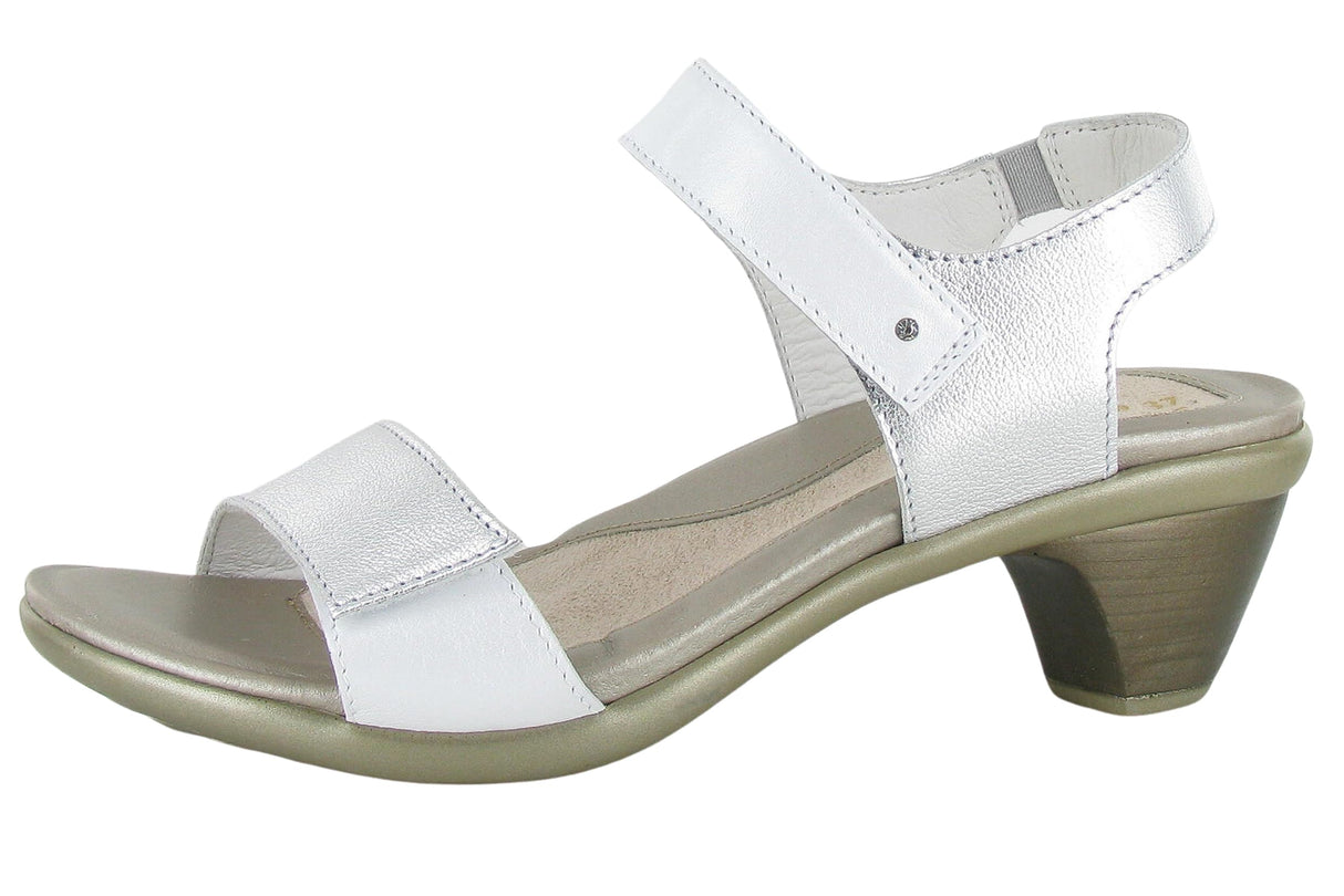 Sft Slvr Whte Prl Co