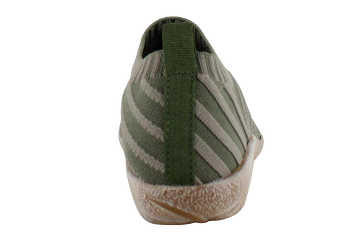Sage Knit