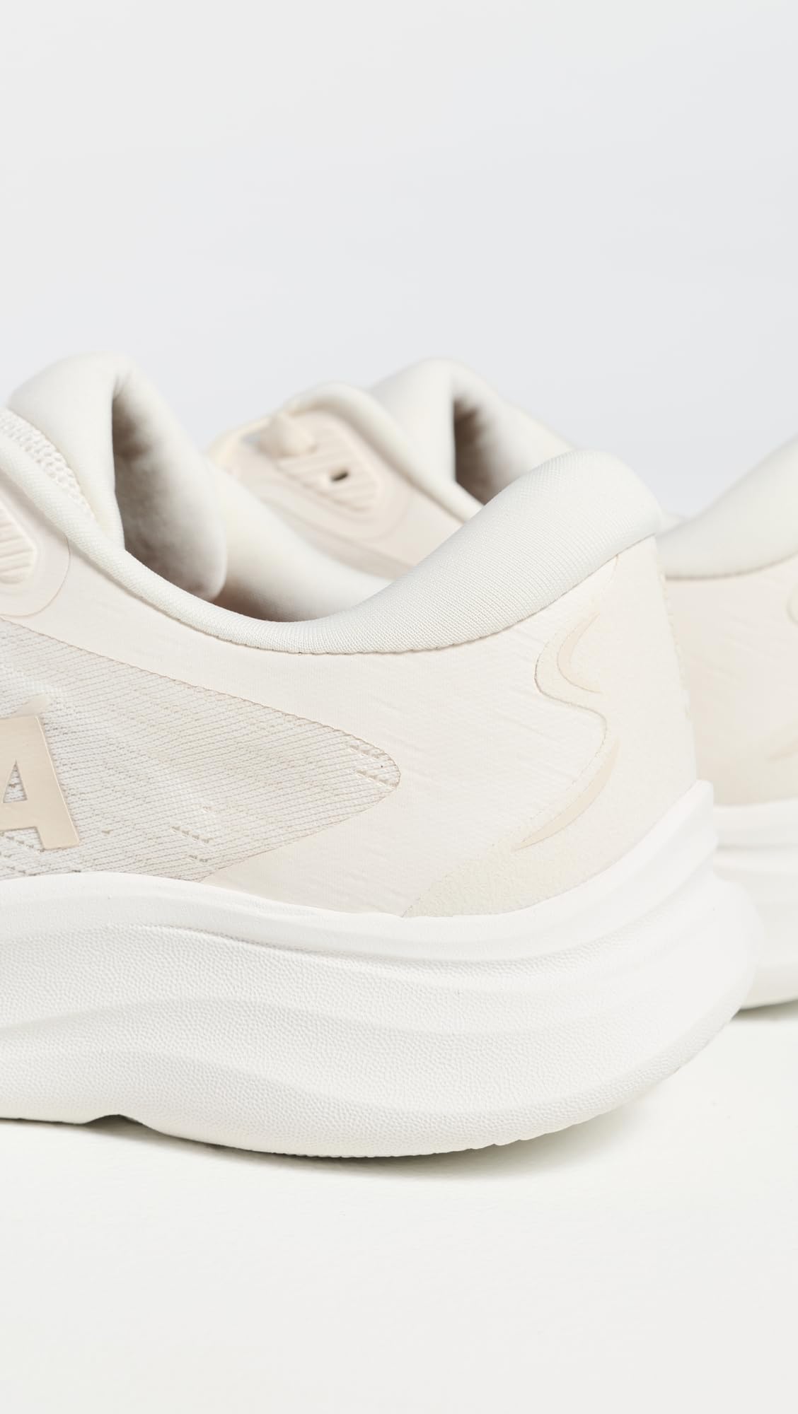 Alabaster/Alabaster