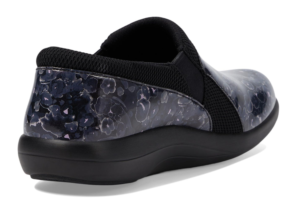 Poppy Pop Black
