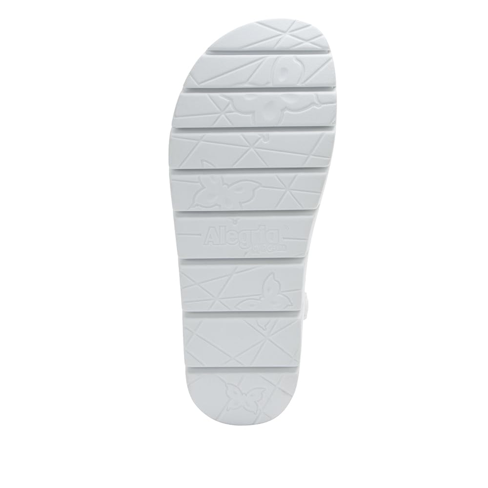 TRUE WHITE