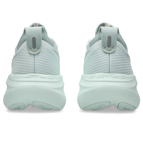 Pure Aqua/White