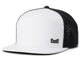 BLACK/WHITE