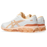 White/Apricot Crush