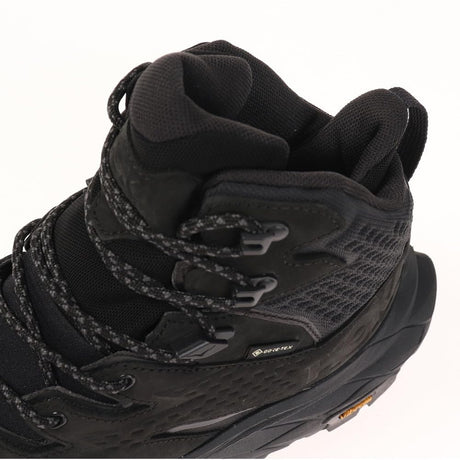 Black / Black