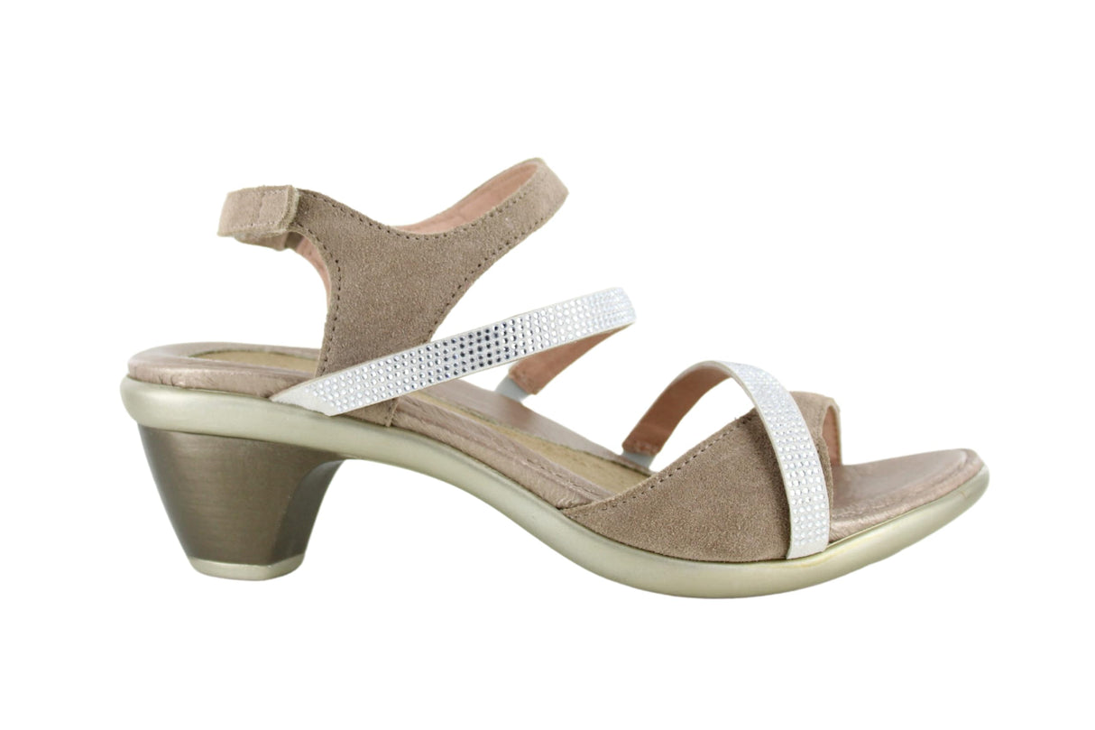 Almond Sued W/Stones