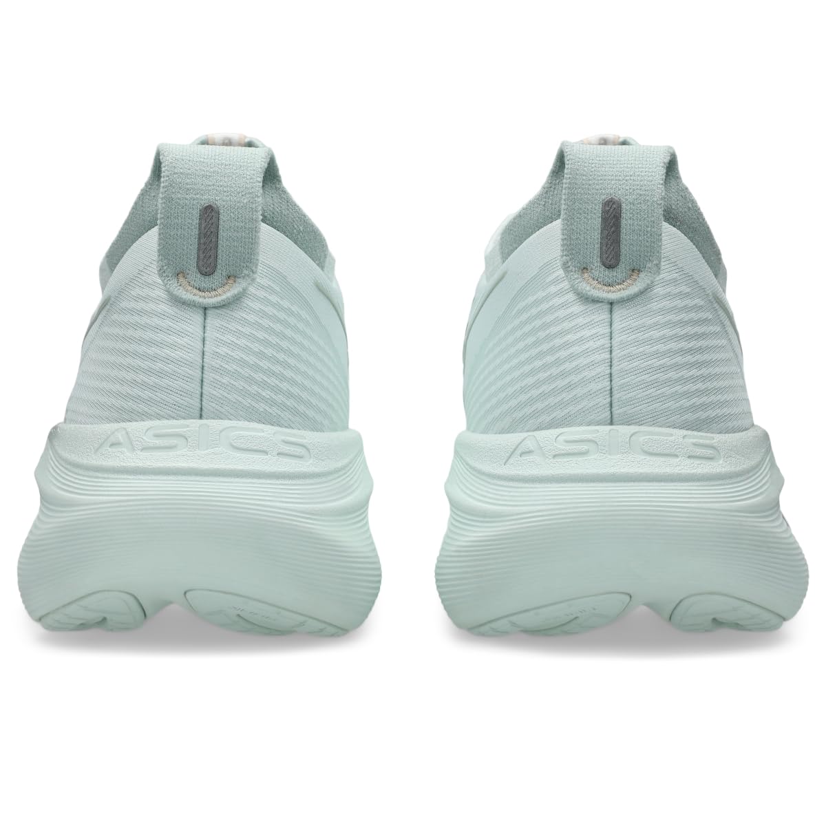 Pure Aqua/White