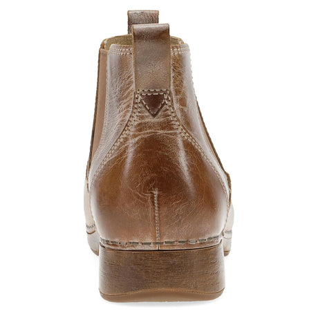 Tan Waxy Brush Off