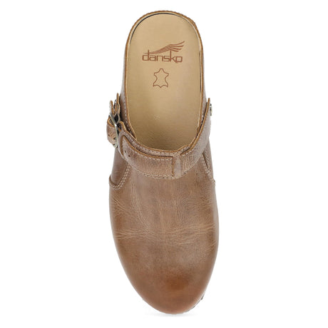 Tan Waxy Brush Off
