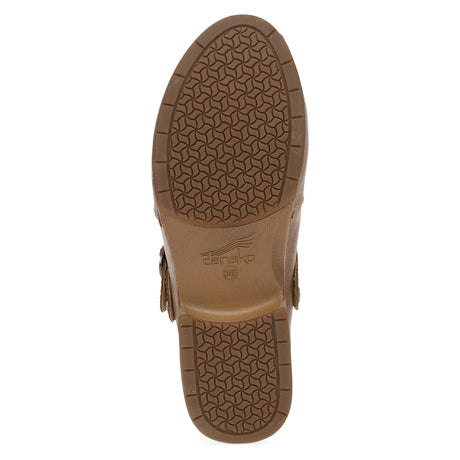 Tan Waxy Brush Off