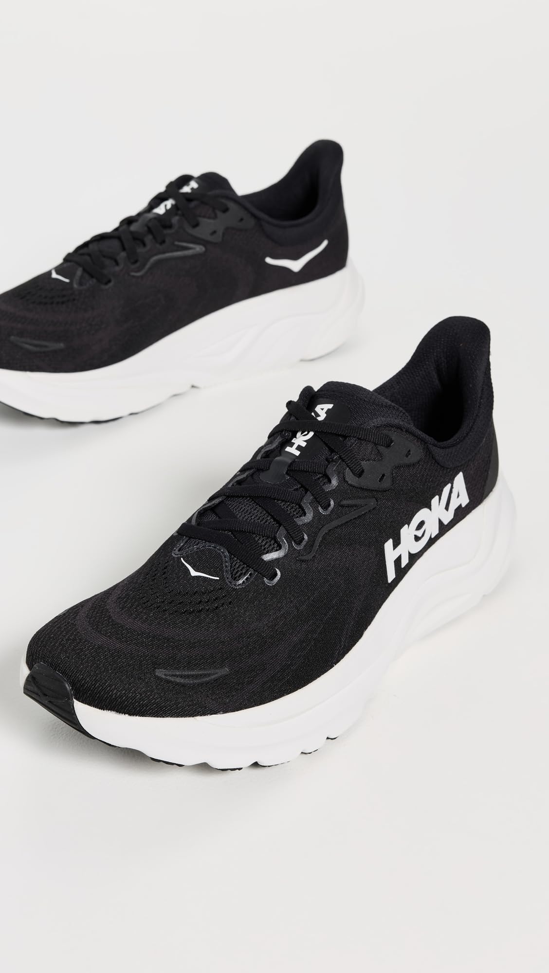BLACK/WHITE