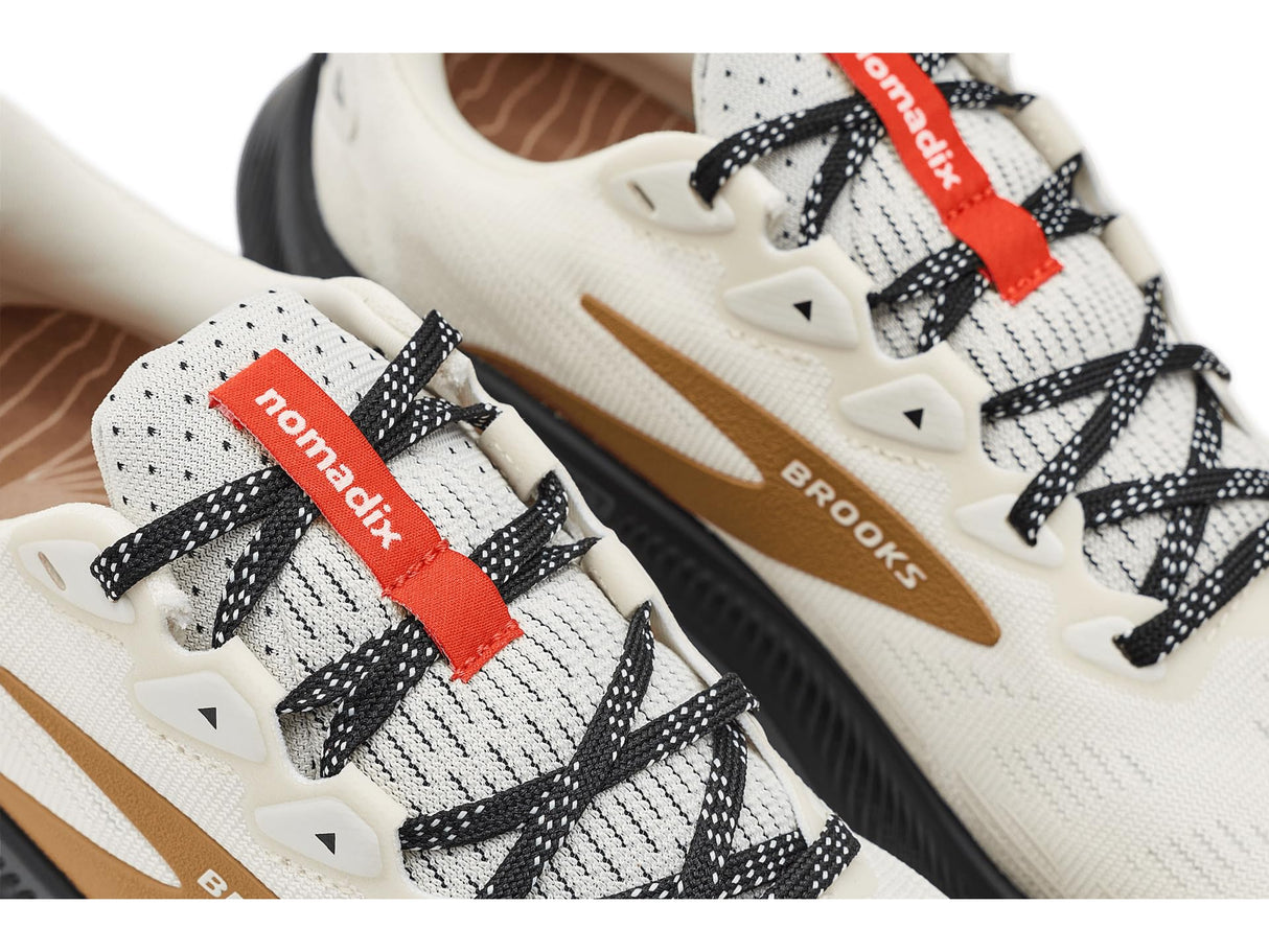 Coconut/Black/Coyote