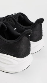 BLACK/WHITE