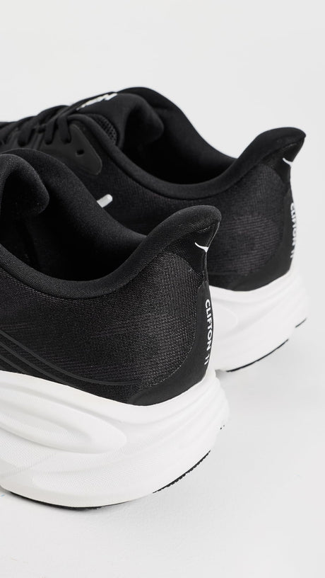 BLACK/WHITE
